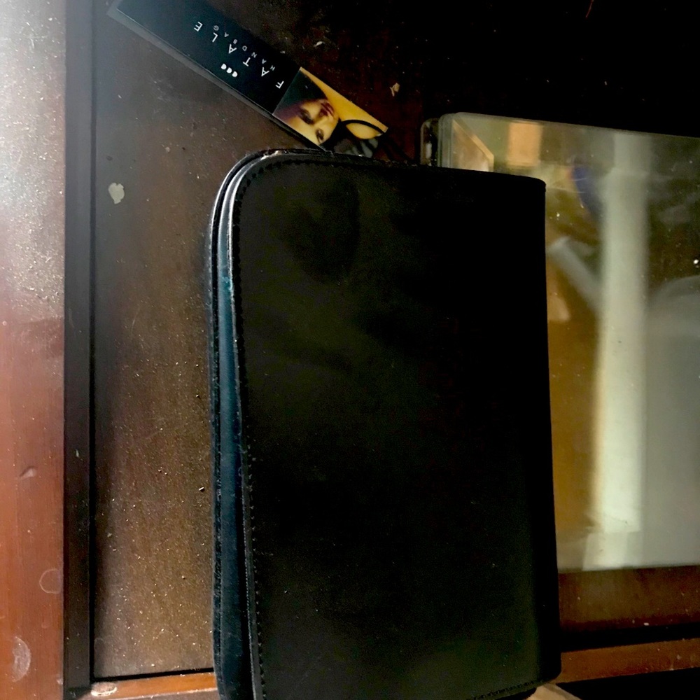 Fatale handbag